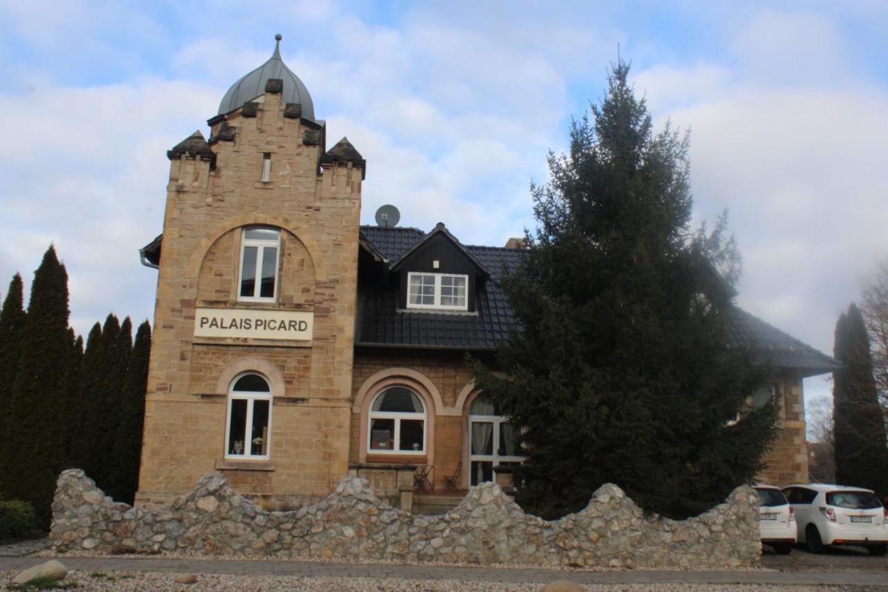 塔勒Palais Picard Westfluegel别墅 外观 照片